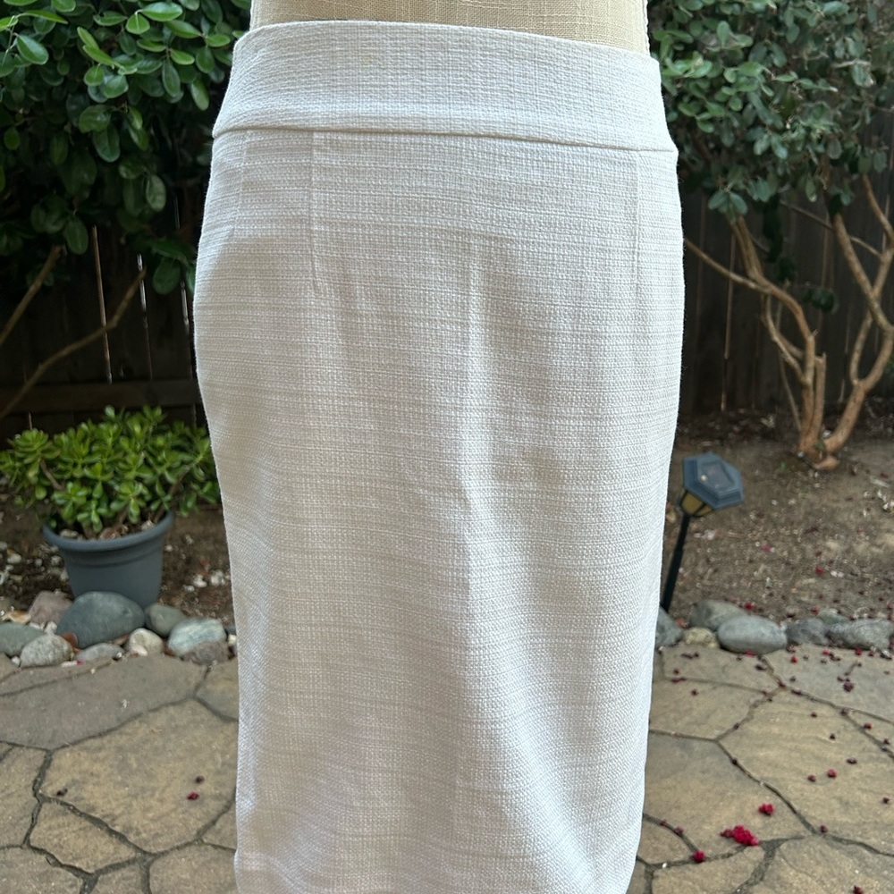 Banana Republic White Textured Pencil Skirt